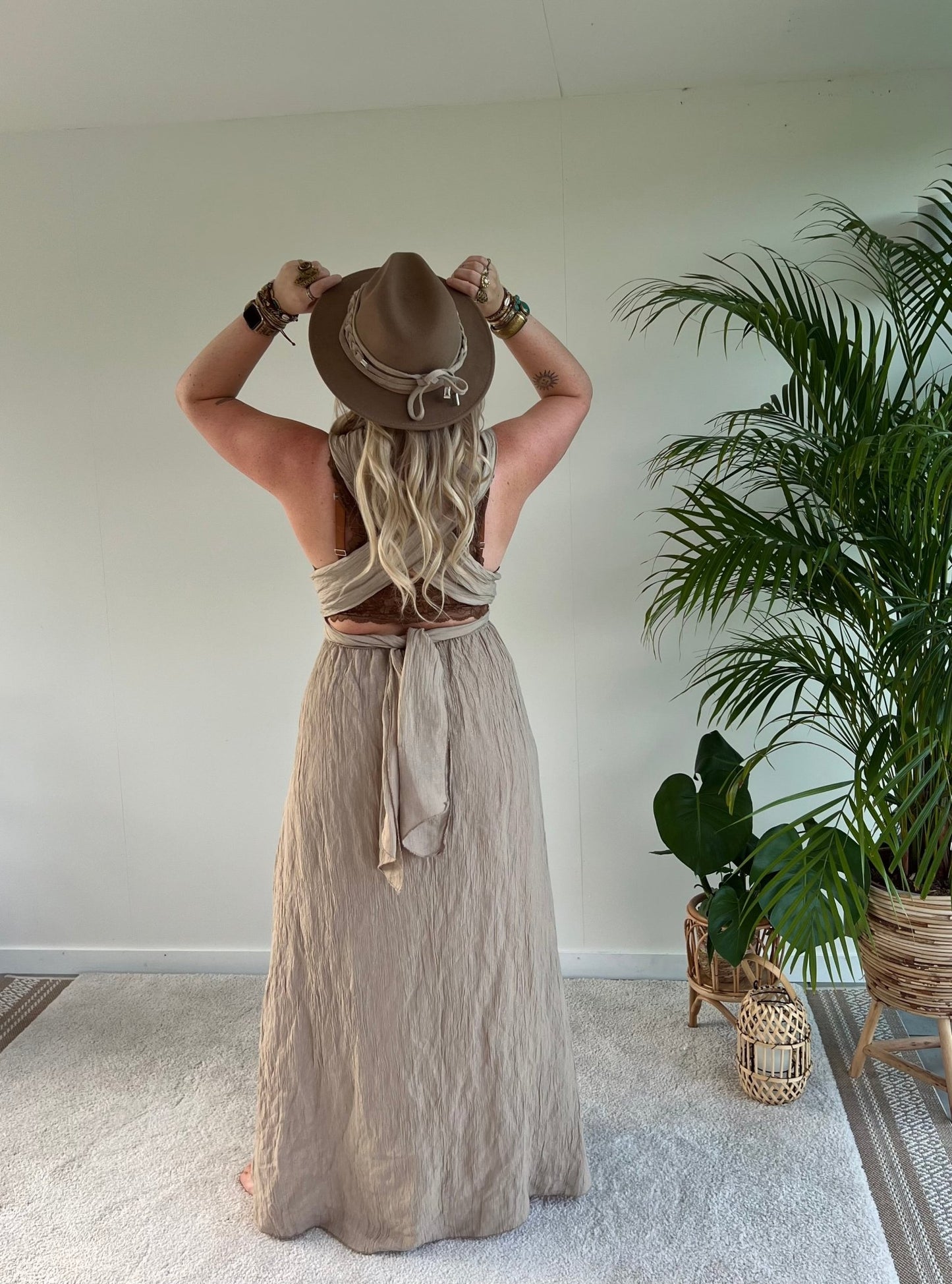 Maxi jurk Eón - Beige - Corazón Boutique